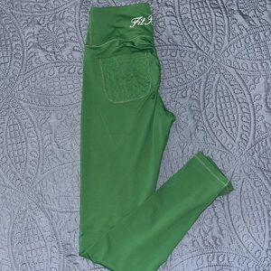 Fit Booty workout leggings women’s size Large